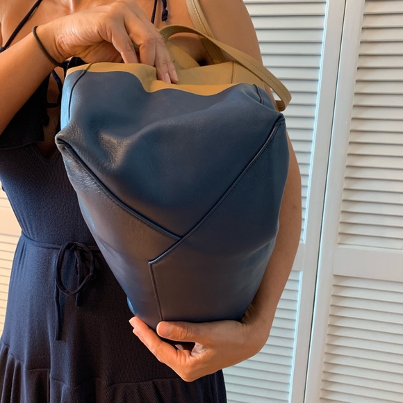 Celine Horizontal Bi-color Cabas - Picture 5 of 13